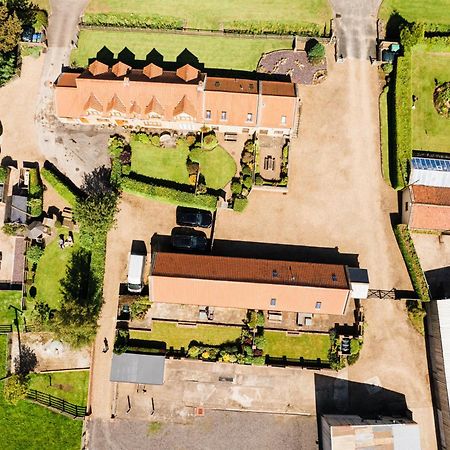 Low Moor Lodge Скарборо Экстерьер фото